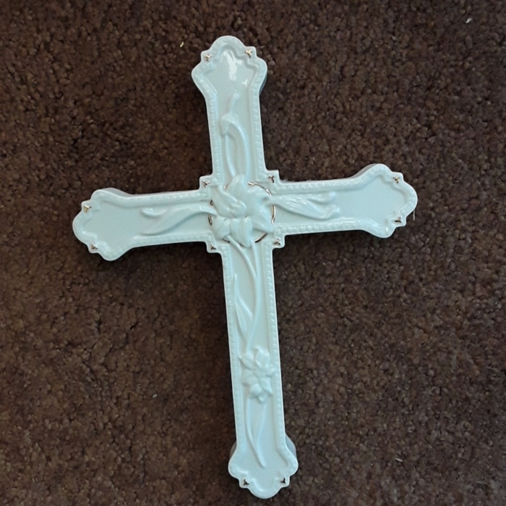 Lenox cross